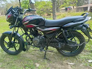 Bajaj Discover 100 . 2018