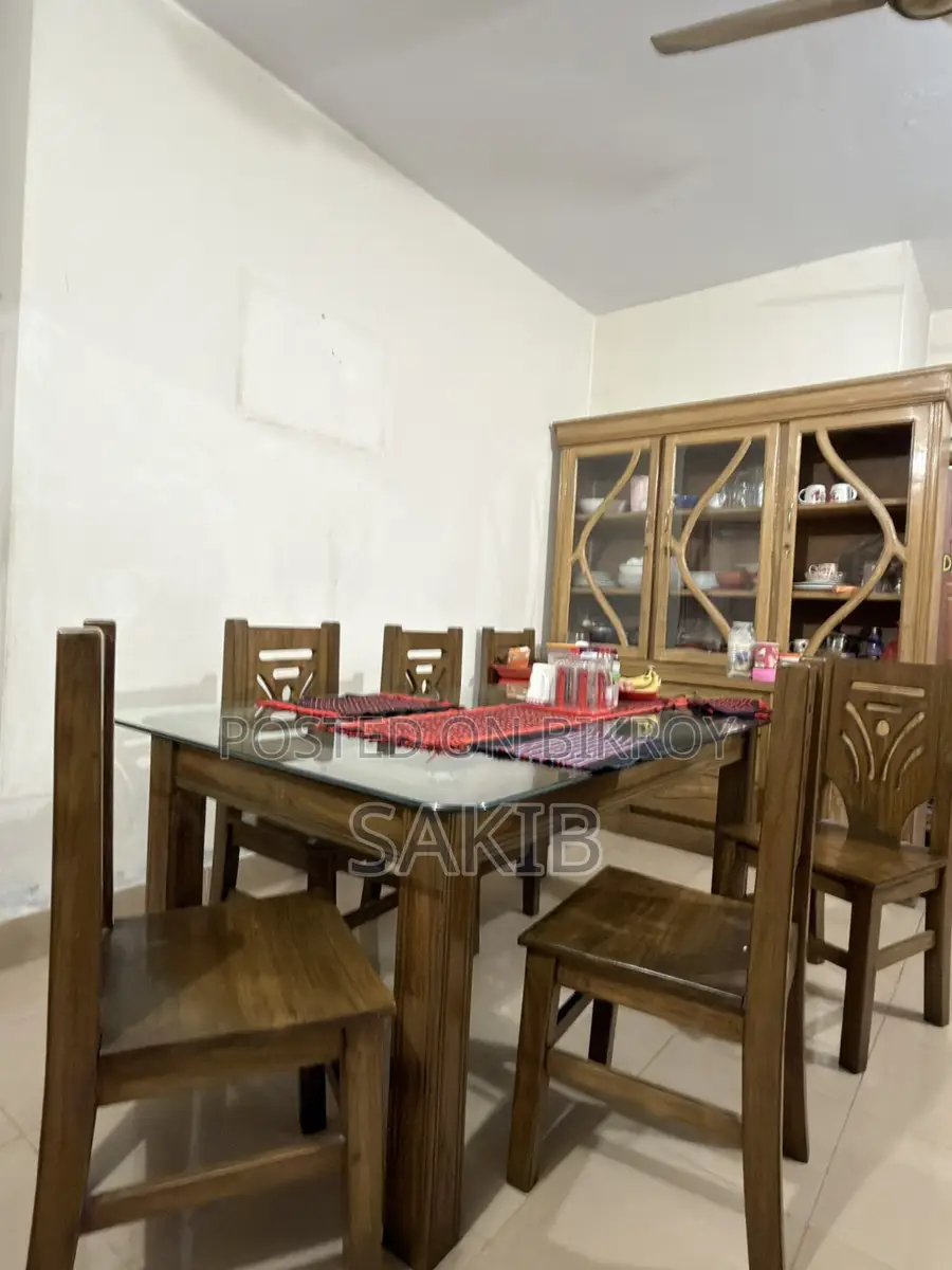 ডাইনিং টেবিল সাথে ৬টি চেয়ার