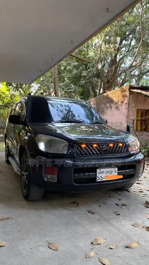 টয়োটা আরএভি৪ সানরুফ ২০০০