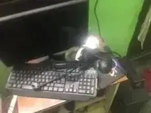 i5 10gen. 4gb graphics. rgb keyboard mouse. 120 gb ssd. 8 ram ddr4.