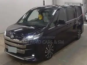Toyota Noah Non Hybrid SZ Black 2022
