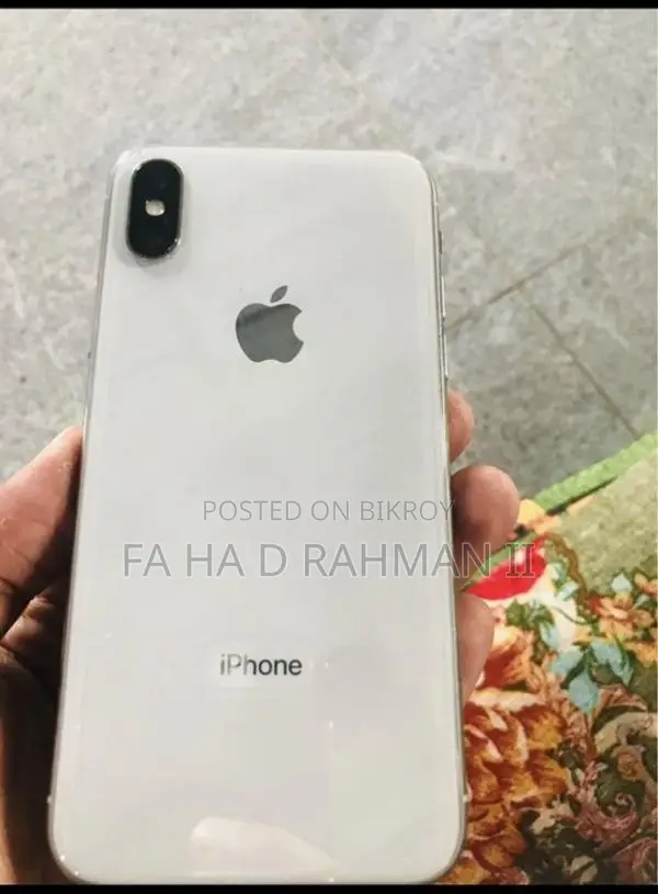 Apple iPhone X (Used)