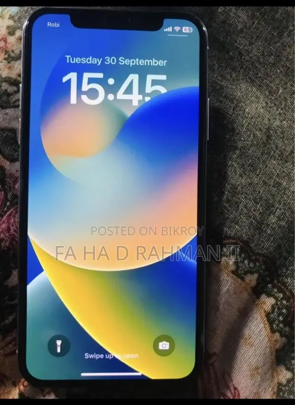 Apple iPhone X (Used)