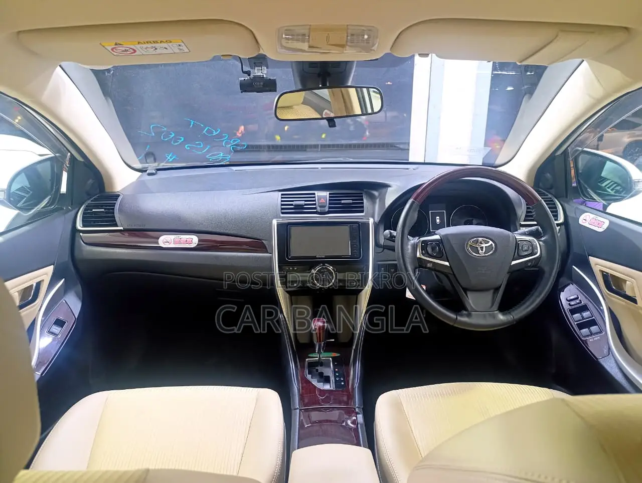 Toyota Premio F-EX_READY_SHOWROOM 2020