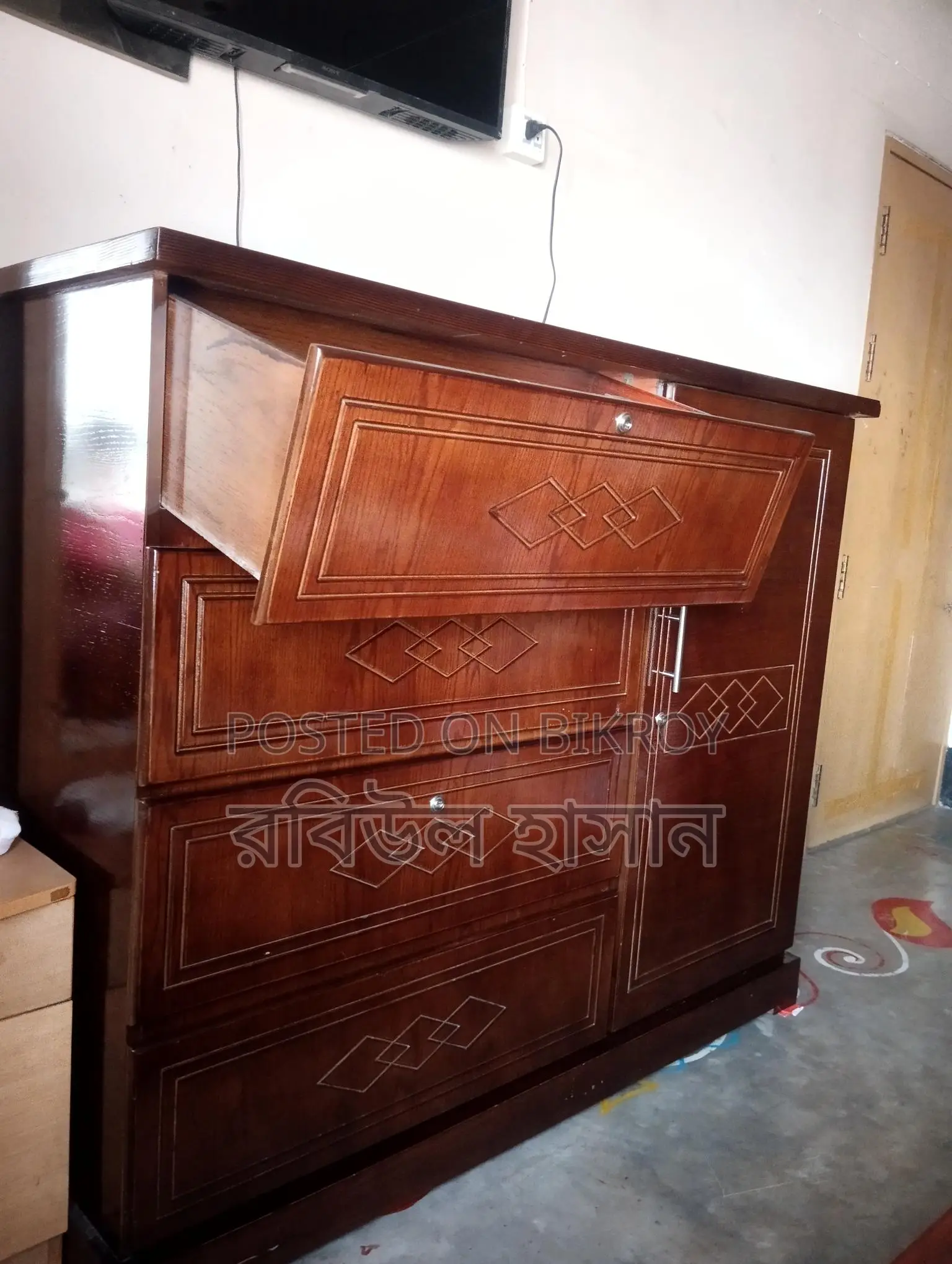 Canadian Wood Wardrobe