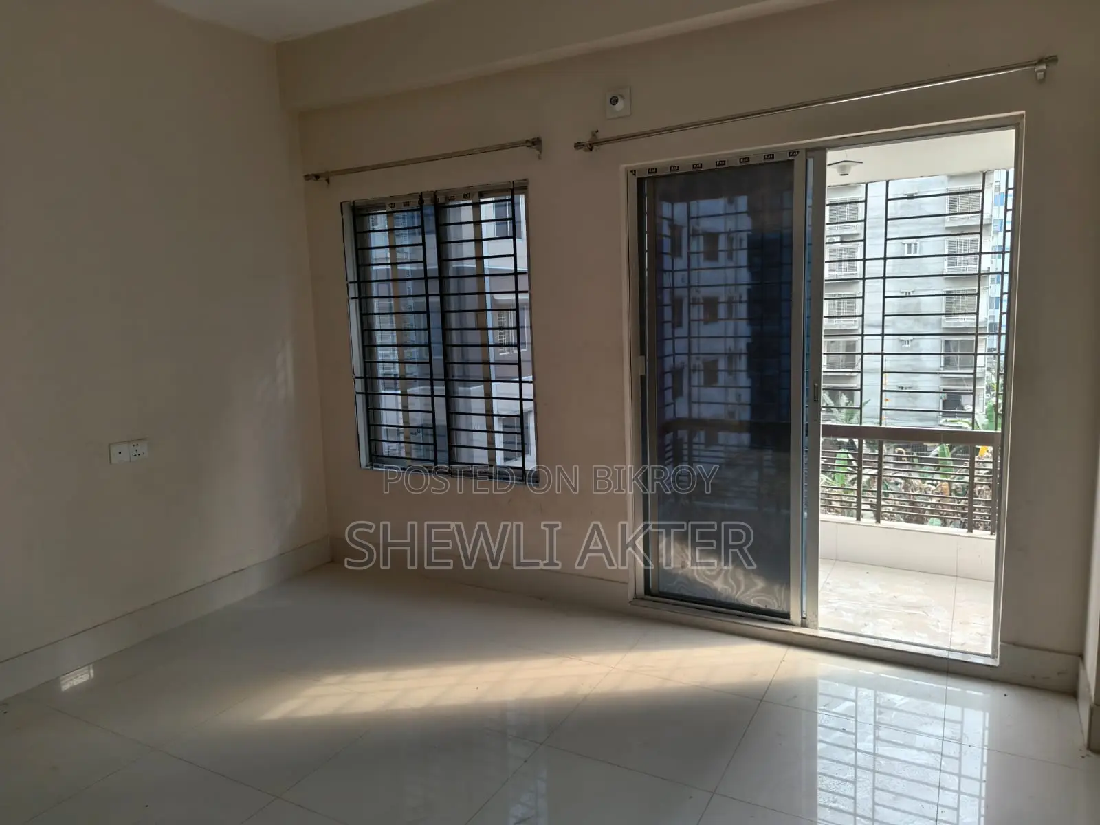 1800 SFT South-Facing Flat for Rent in Aftab Nagar, Dhaka