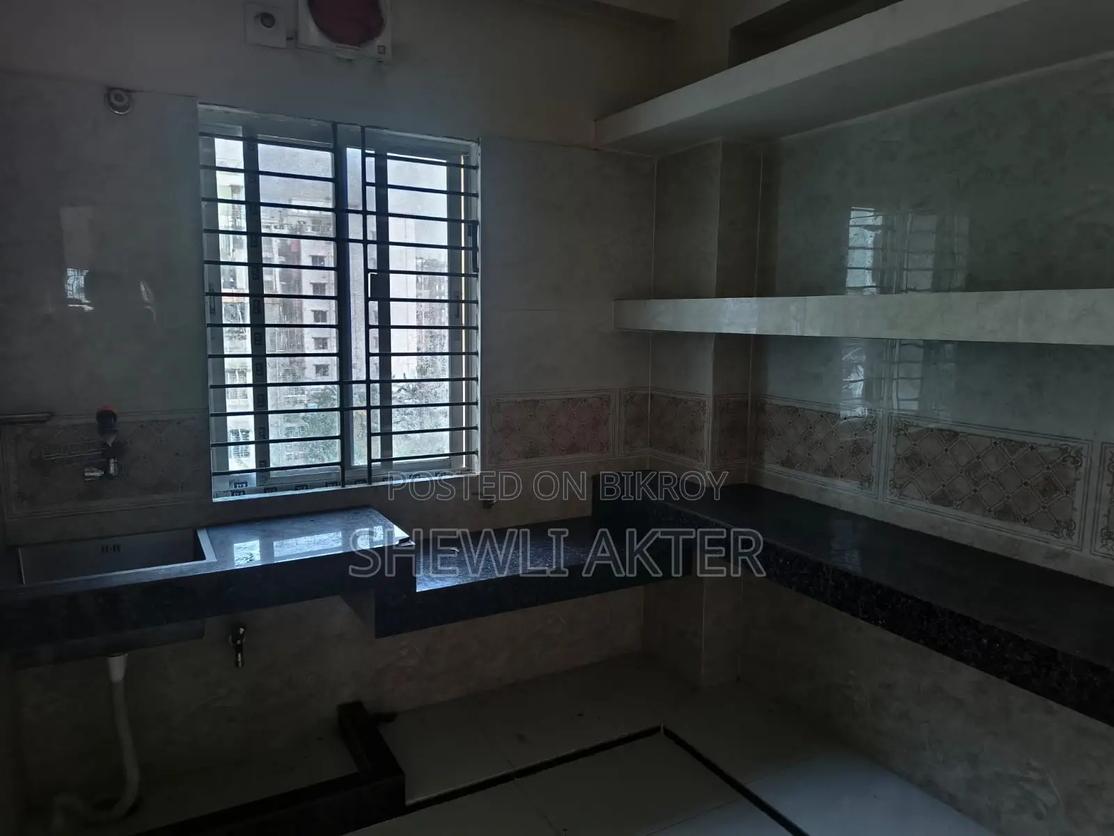 1800 SFT South-Facing Flat for Rent in Aftab Nagar, Dhaka