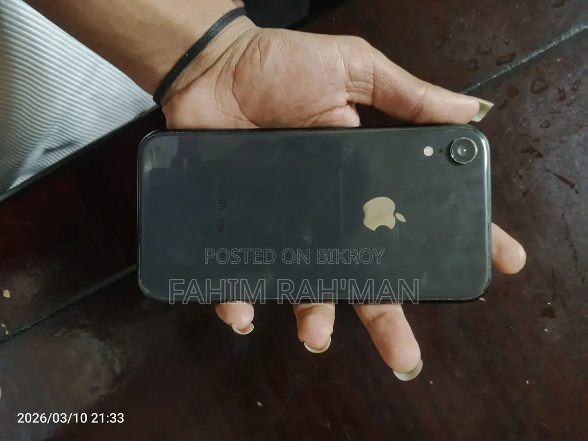 Apple iPhone XR 64gb (Used)
