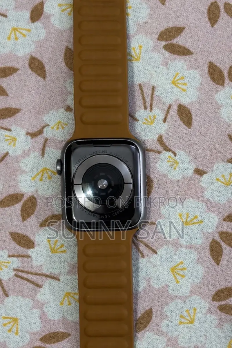 Apple Watch Series 5 (45mm) – Premium Smartwatch