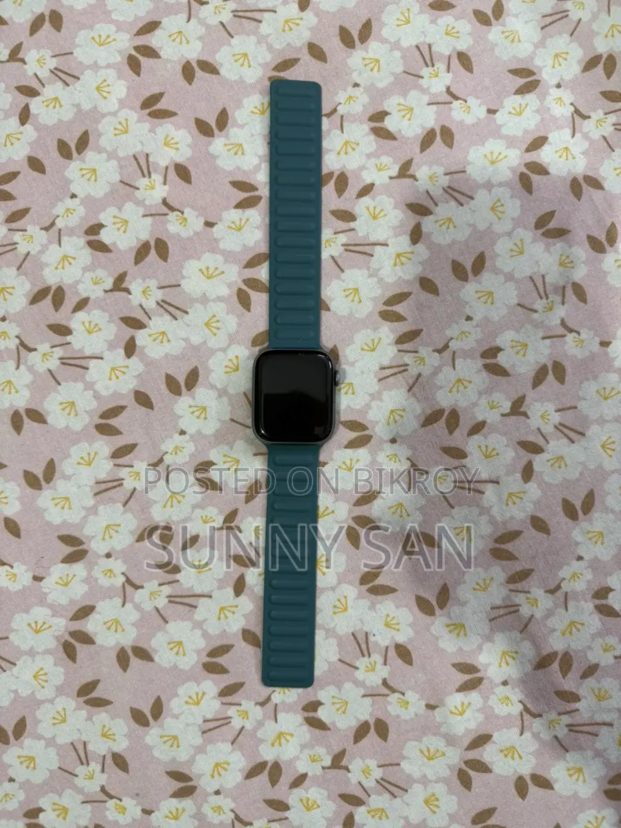 Apple Watch Series 5 (45mm) – Premium Smartwatch