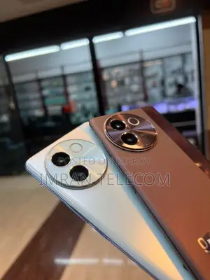 Vivo V30e 8GB 128GB (Used)