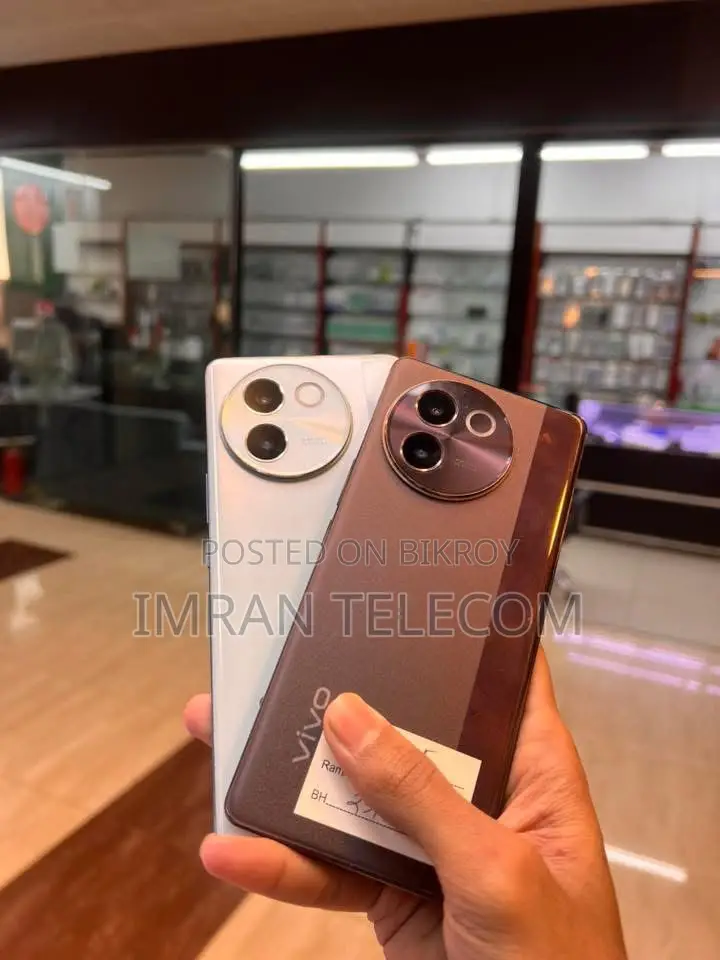 Vivo V30e 8GB 128GB (Used)
