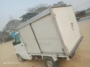 Mitsubishi Covered Van 2009
