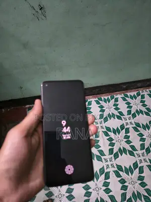 Realme 8 8/128 (Used)