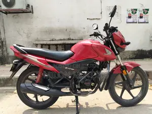 Honda Livo . 2018