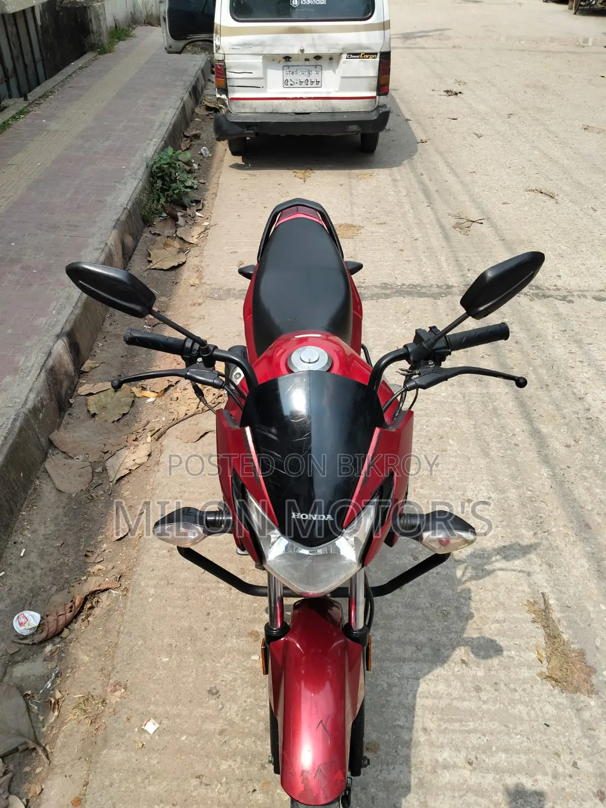Honda Livo . 2018