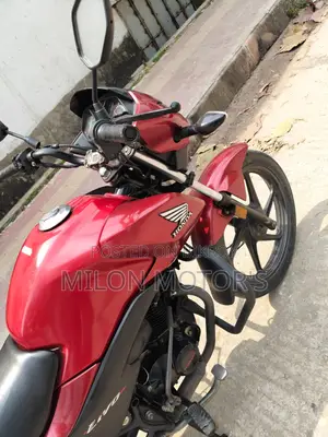 Honda Livo . 2018