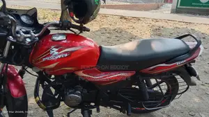 Bajaj Discover 100 . 2014