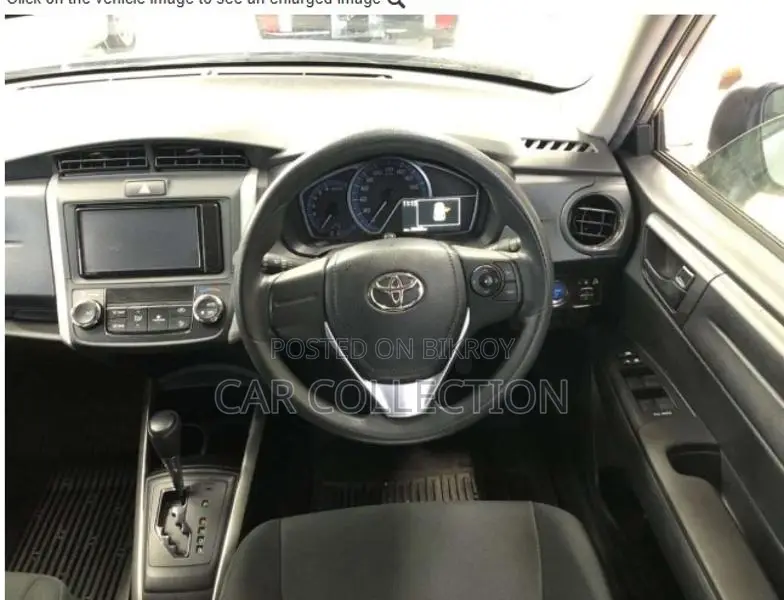 Toyota Fielder Ex Hybrid Silver 2022