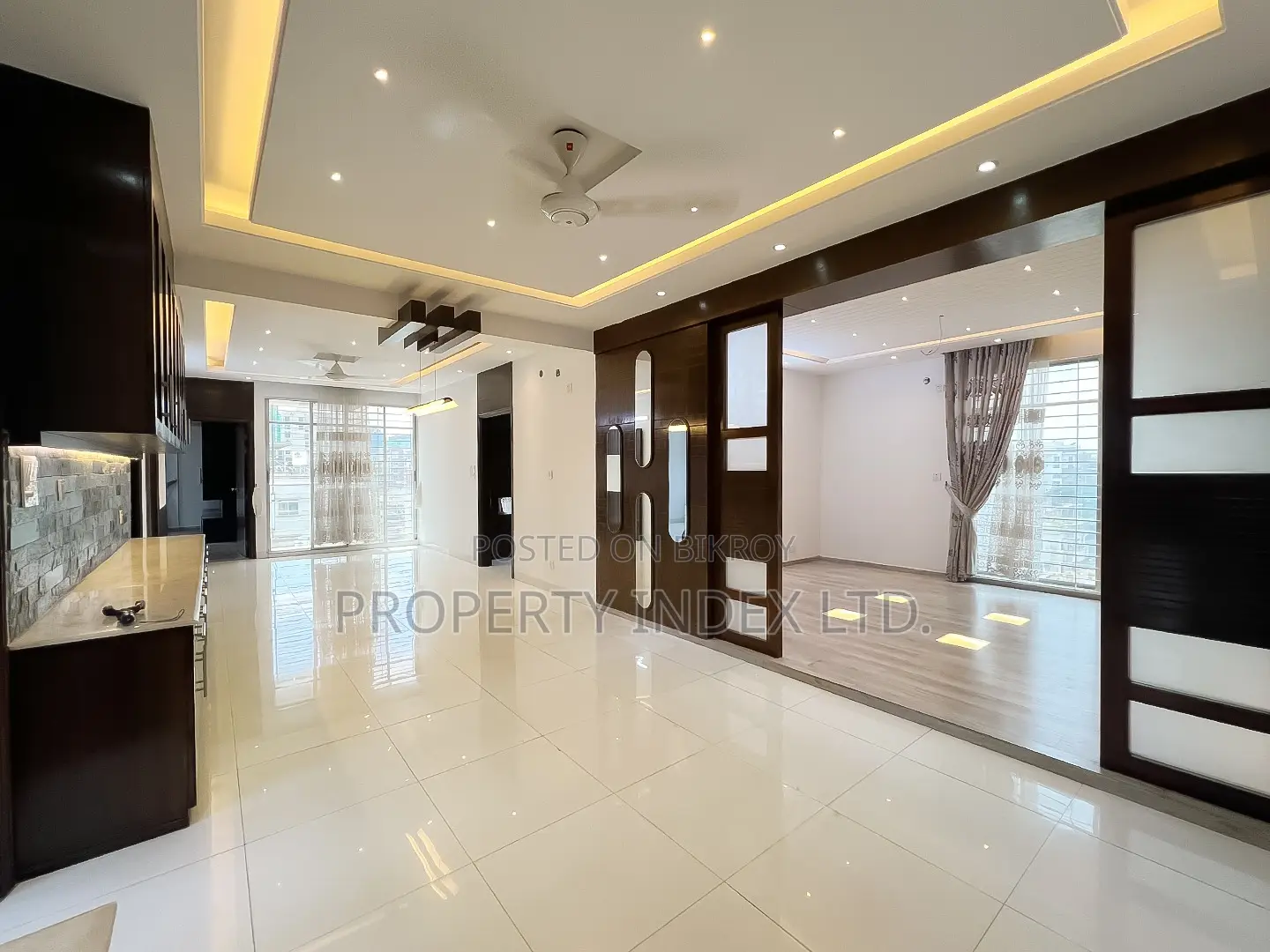 2530 sq ft South & West Corner Luxury Apartment – Sector 7