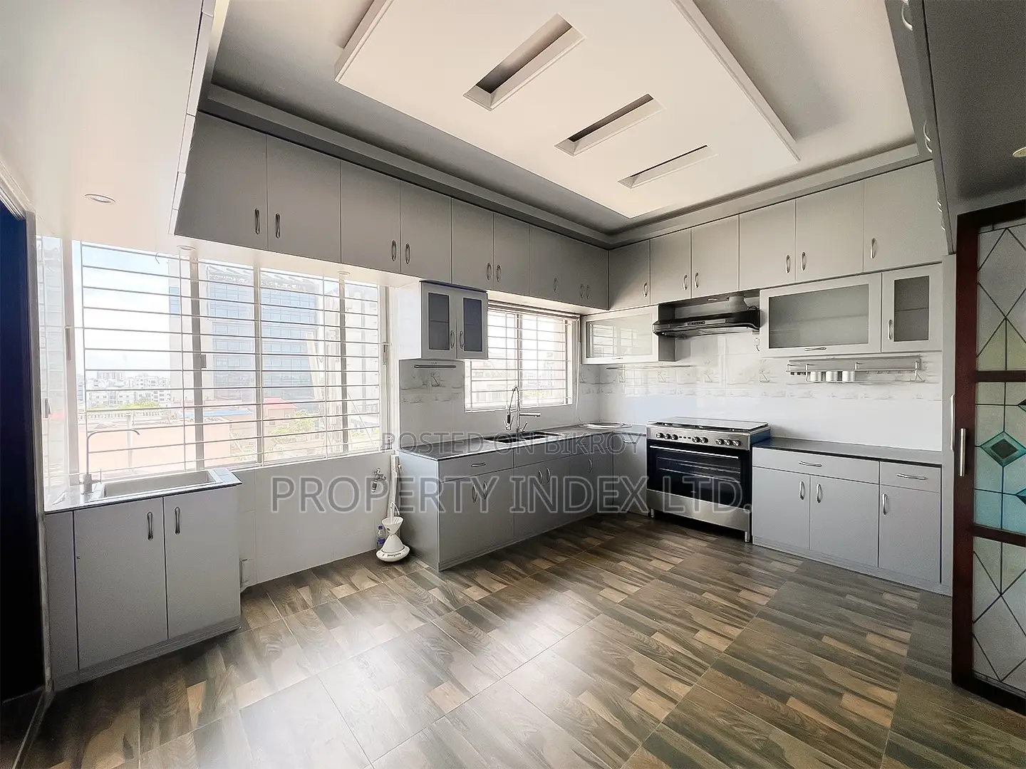 2530 sq ft South & West Corner Luxury Apartment – Sector 7