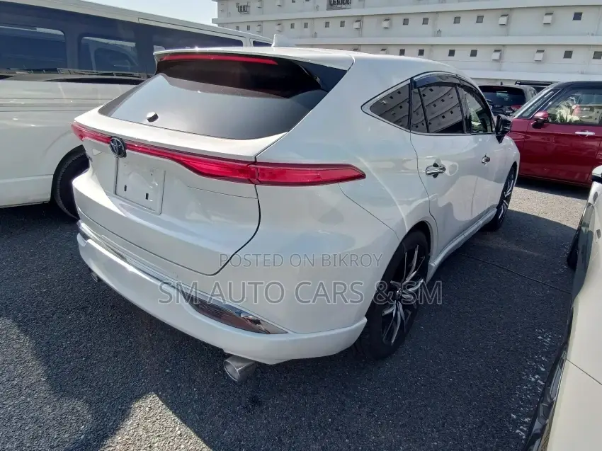 Toyota Harrier Non Hybrid Z Pearl 2021