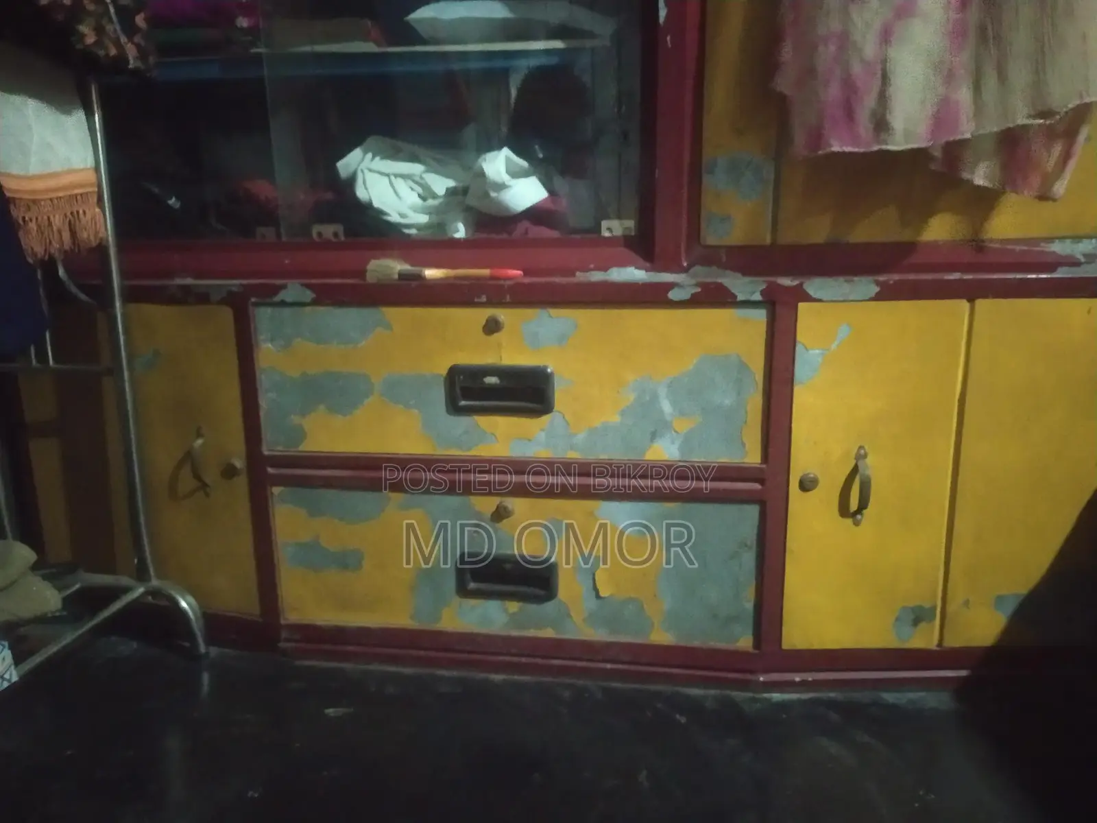 Almirah for sale