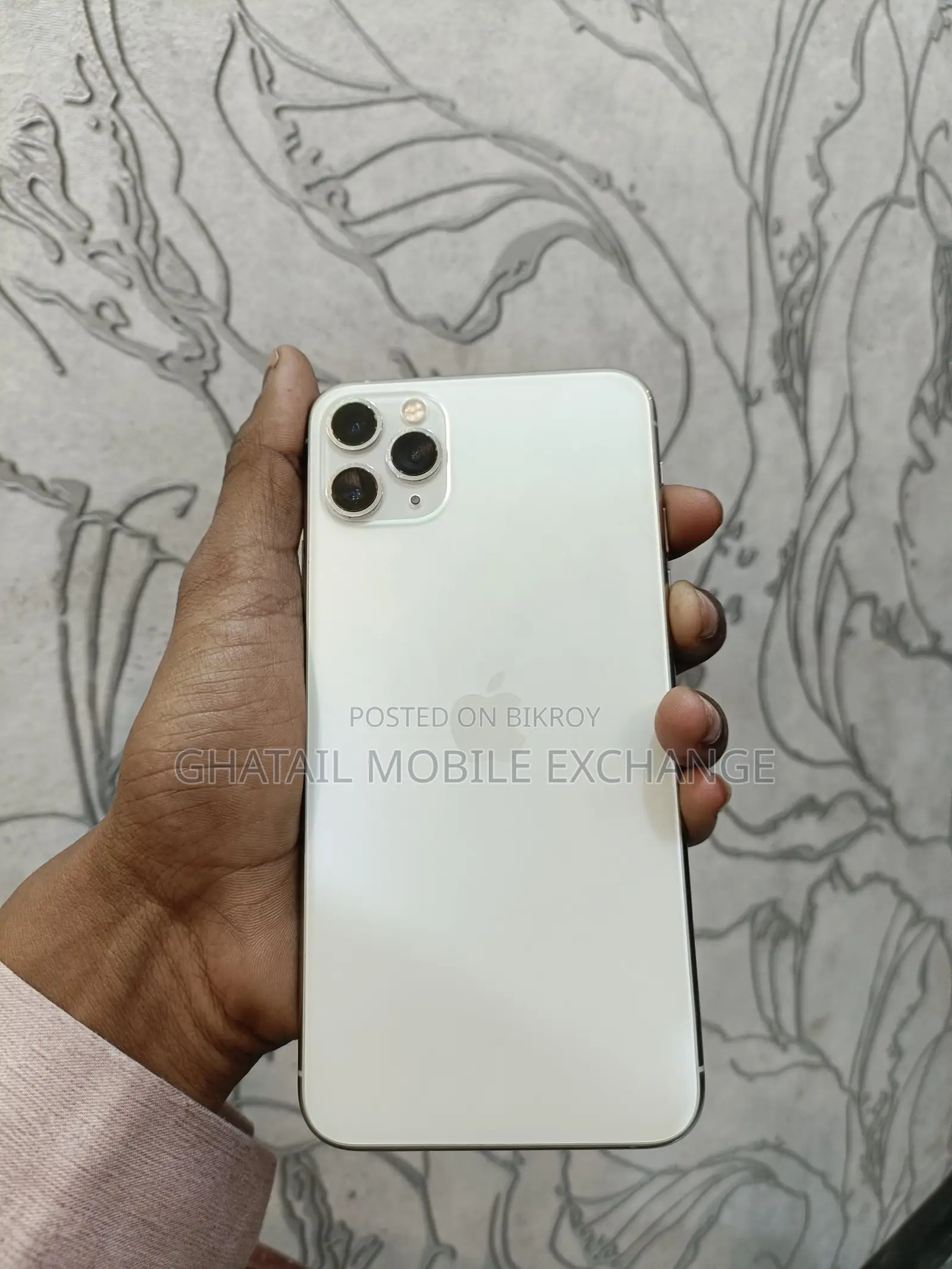 Apple iPhone 11 Pro Max (Used)