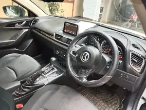 Mazda Axela 2016