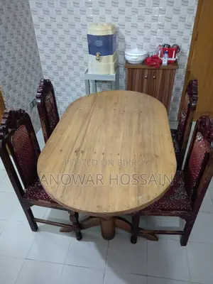 4 chair 1 dining table