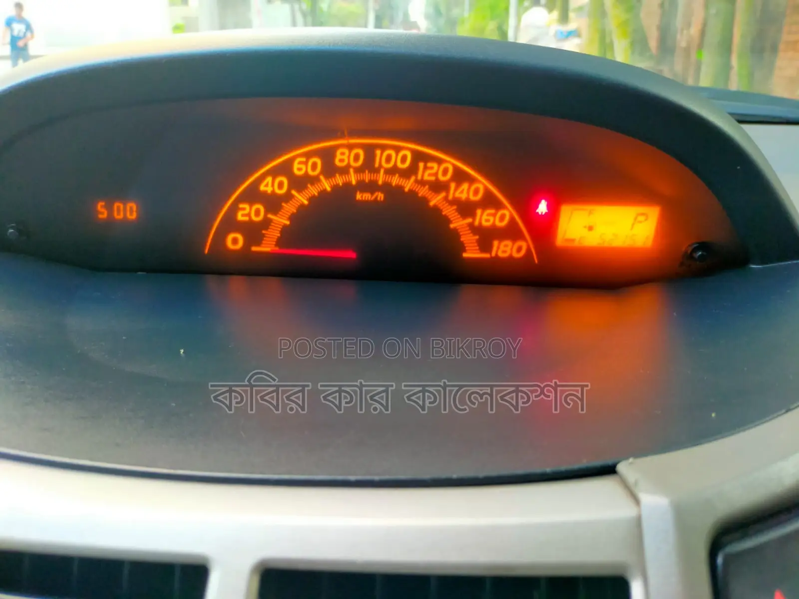 Toyota Vitz silver 2009