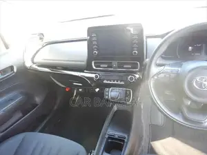 Toyota Aqua X_READY_SHOWROOM 2021
