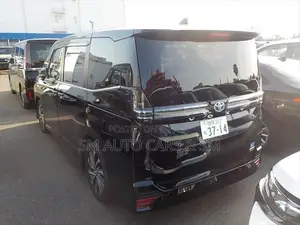 Toyota Voxy Hybrid SZ Black 2022