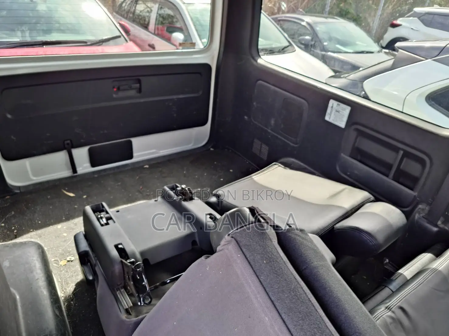 Toyota Hiace SUPER GL DARK PRIME 2022