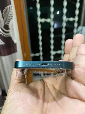 Apple iPhone 14 (Used)