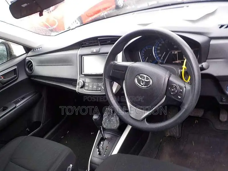 Toyota Fielder EX HYBRID PUSH START 2020