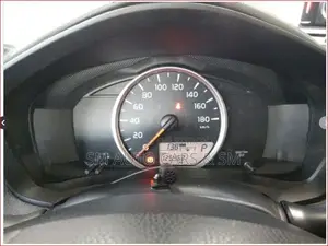 Toyota Axio Non Hybrid EX Silver 2021