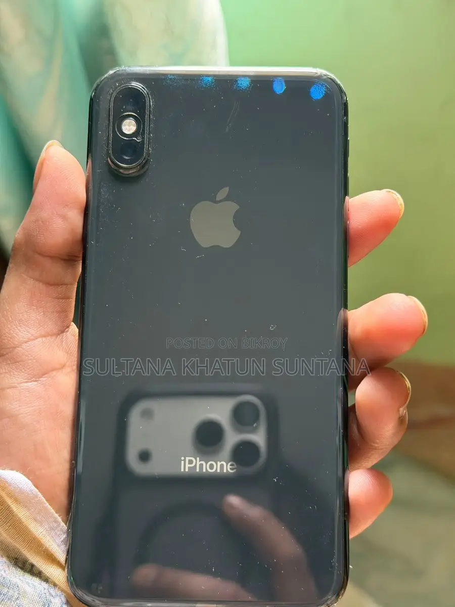 Apple iPhone XS Max . (Used)