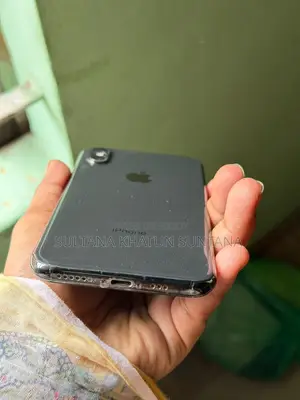 Apple iPhone XS Max . (Used)