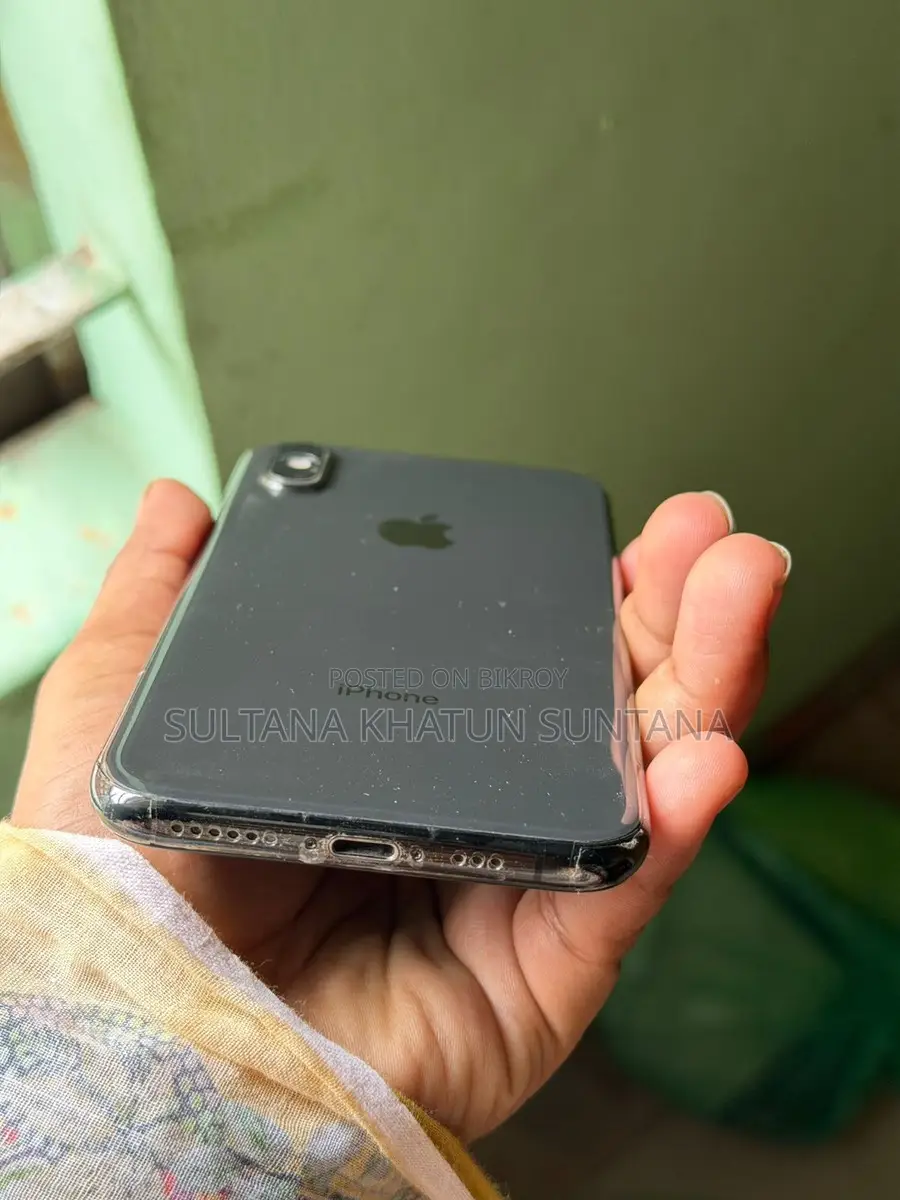 Apple iPhone XS Max . (Used)