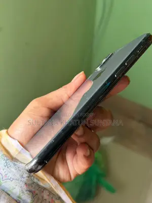 Apple iPhone XS Max . (Used)