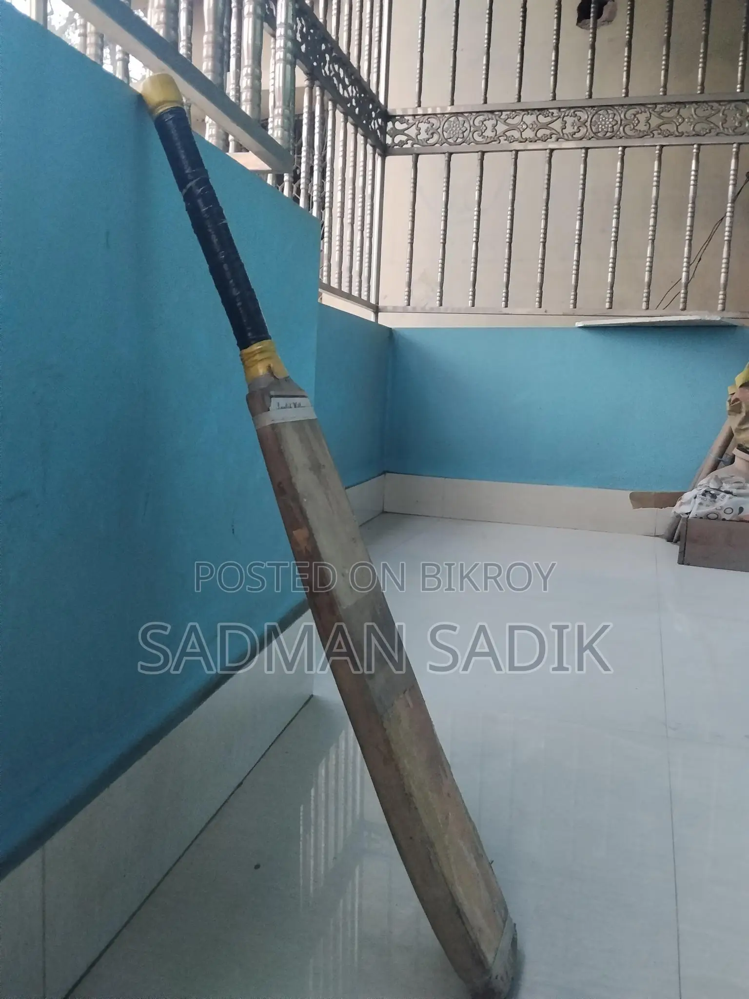 Sunridges Cricket Bat - Fresh Condition