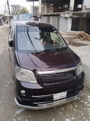 Toyota Noah G edition 2006