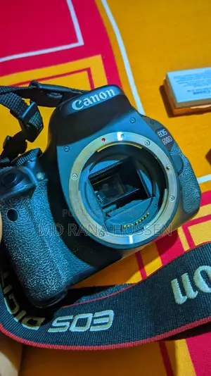Canon EOS 600D Full Package Super Fresh Body