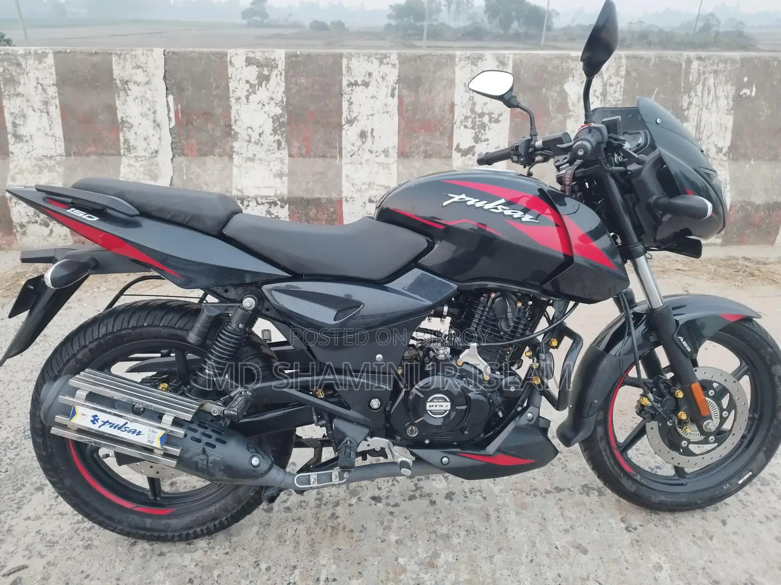 Bajaj Pulsar 150 double disk ABS 2023