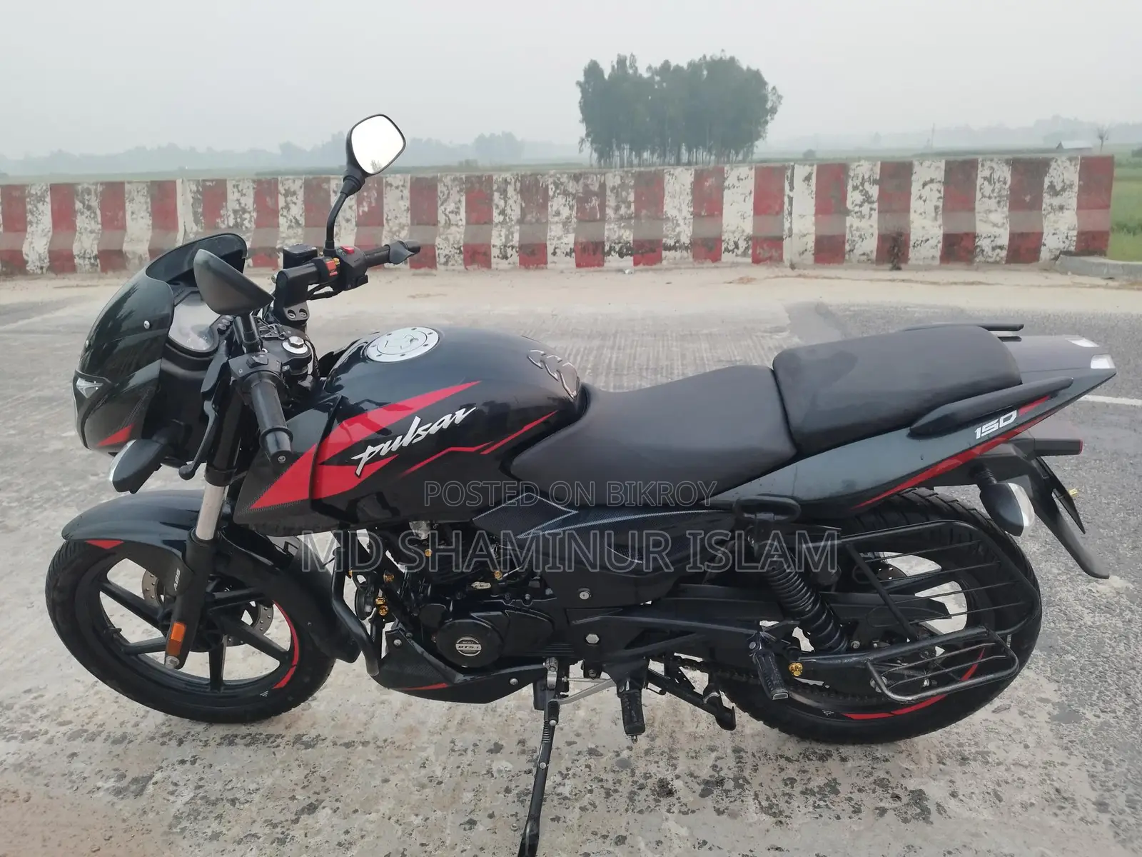 Bajaj Pulsar 150 double disk ABS 2023