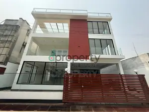 নিকুঞ্জে ব্র্যান্ড নিউ বিলাসবহুল ট্রিপ্লেক্স বাড়ি ভাড়া