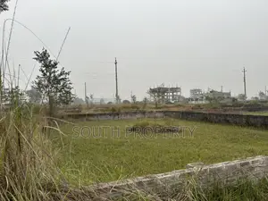 ব্লক-P || উত্তরমুখী প্লট ৪ কাঠা