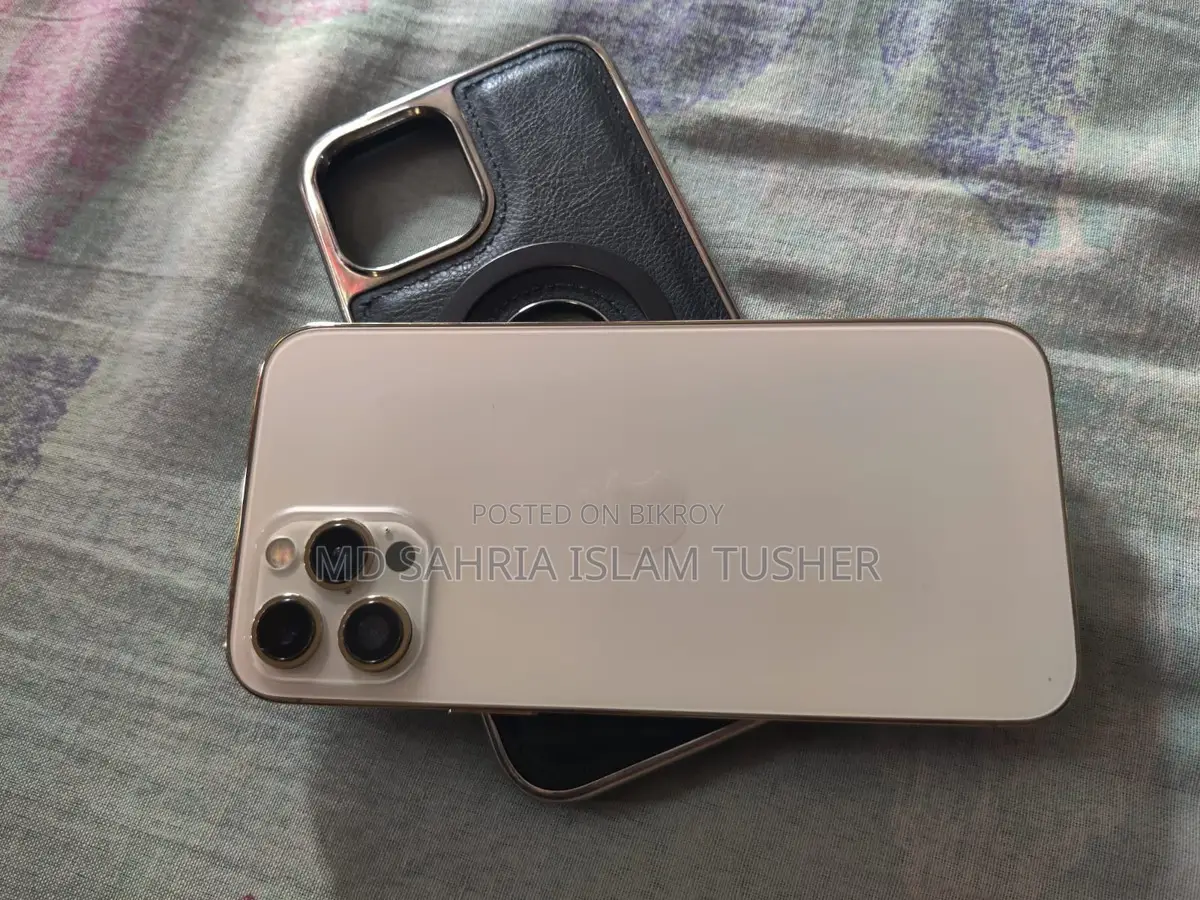 Apple iPhone 12 Pro Max . (Used)