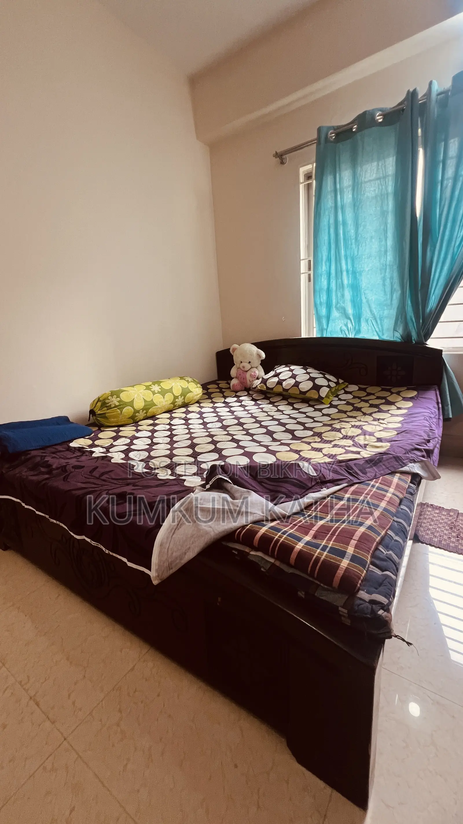 6/7' King Size Bed - Including Mattress and Quilt